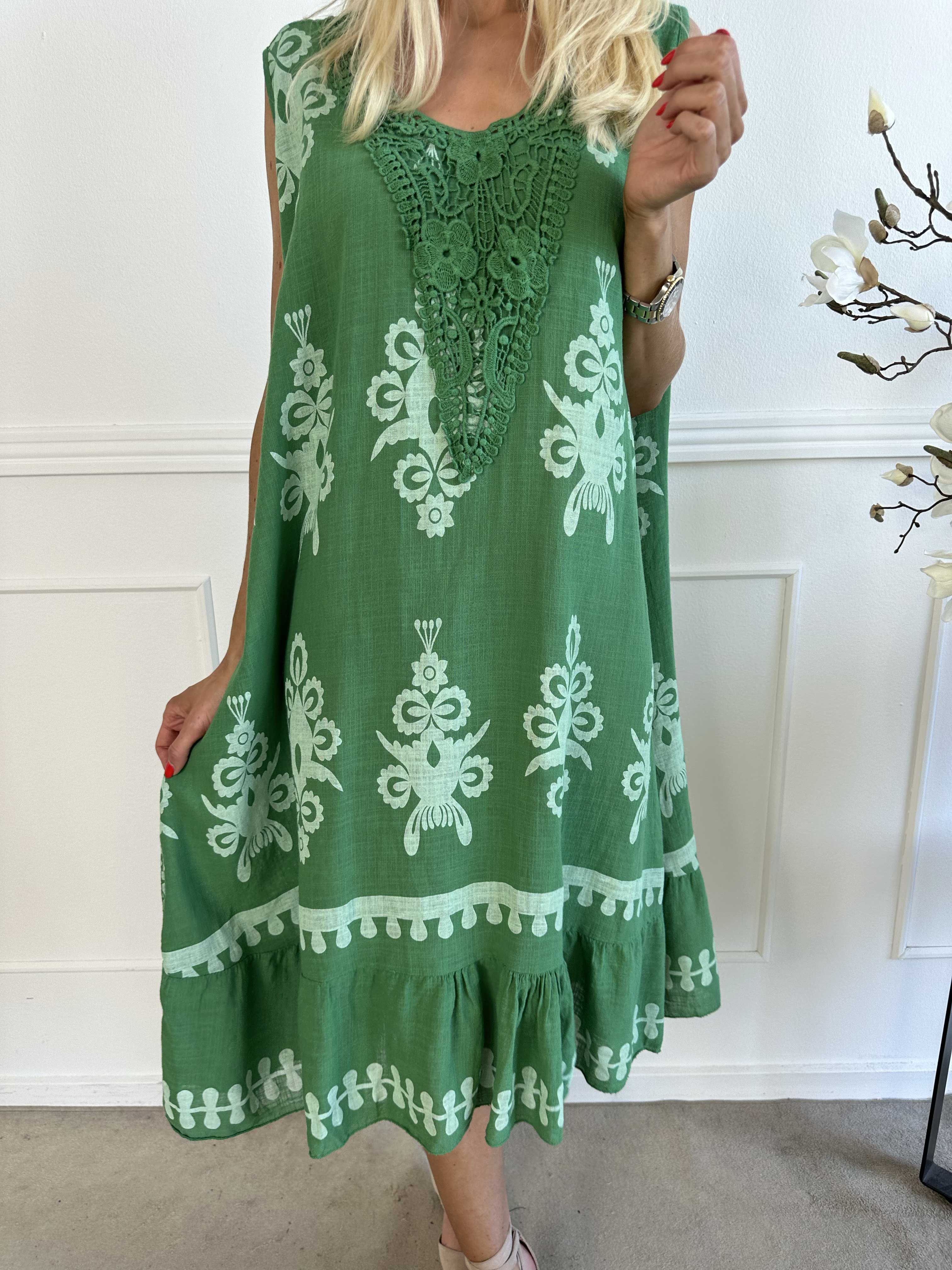 Tanzania - Vacker bomullsklänning i linneliknande tyg